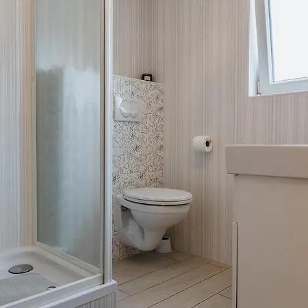 Appartement Violeta Vir