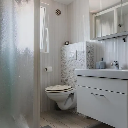 Violeta Apartment Vir