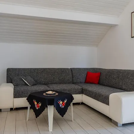 Violeta Apartment *