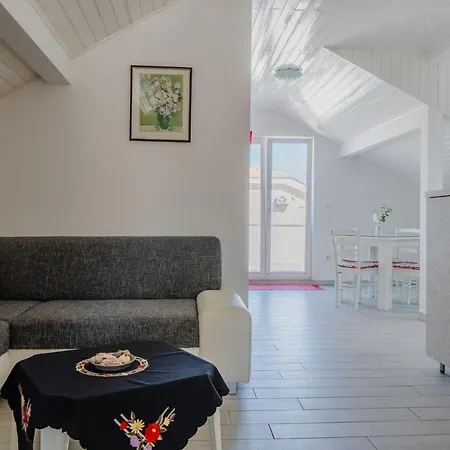 Violeta Apartmán *