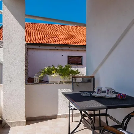 Violeta Apartment